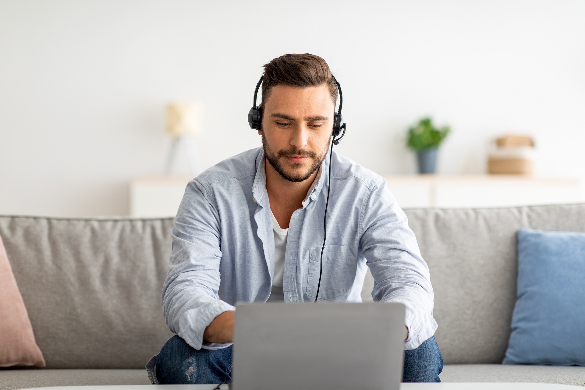 Person researching how to write an interview transcript